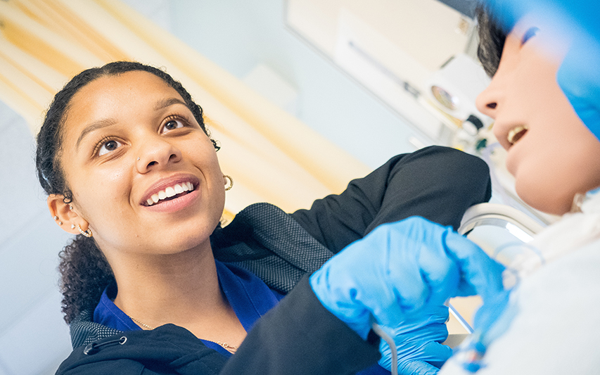 School of Nursing Students Using Hands-On Practice in Simulation Lab