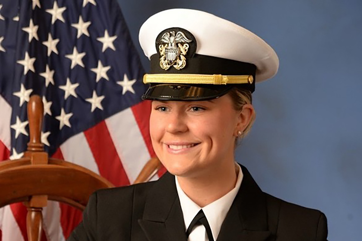 Ellie Hardman Navy Headshot