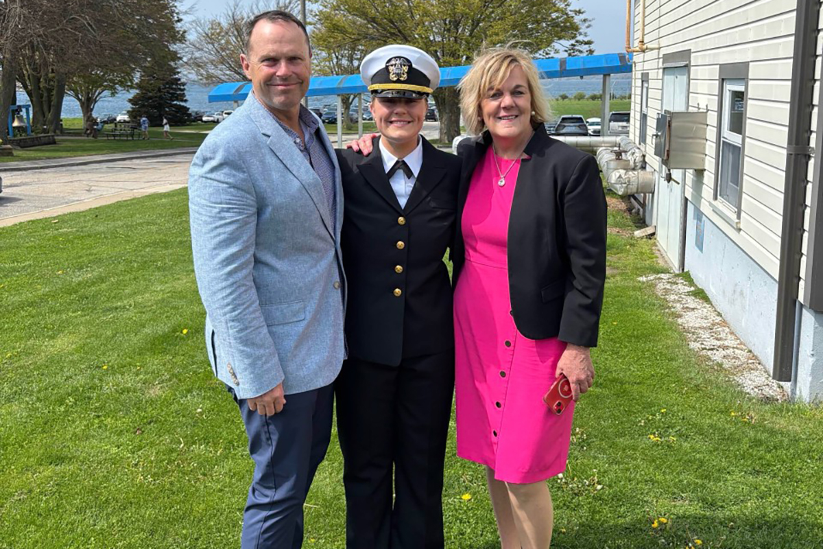 Ellie Hardman poses with her family