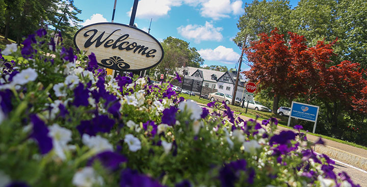 Curry College main entrance