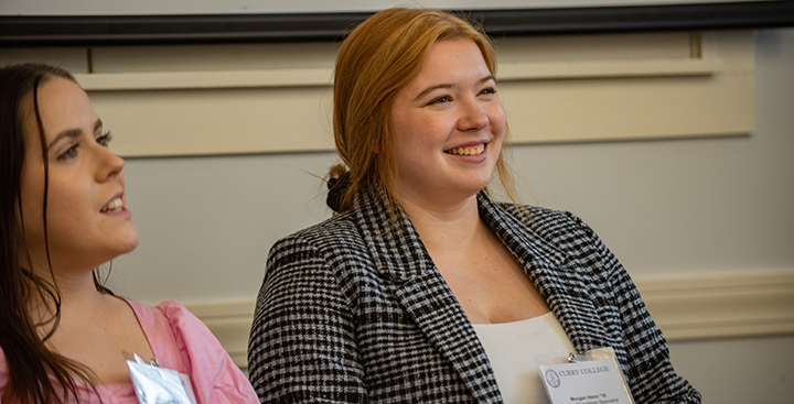 Curry College alumni gives career advice to families at Accepted Student Day