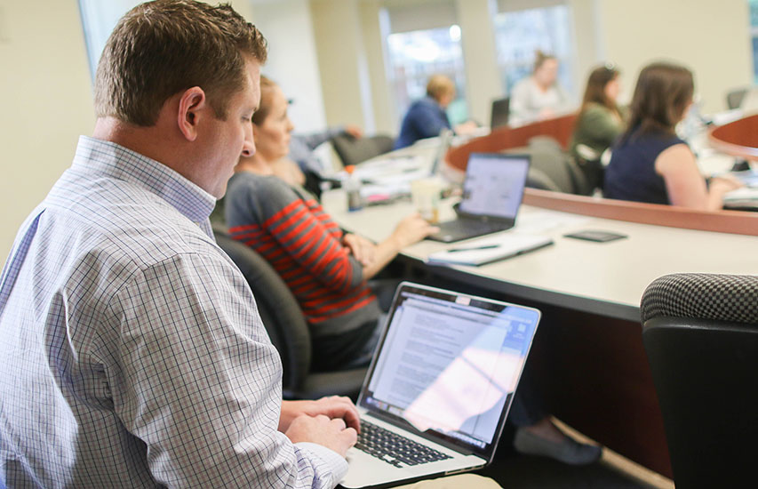 Accounting Degree - Continuing Education | Curry College