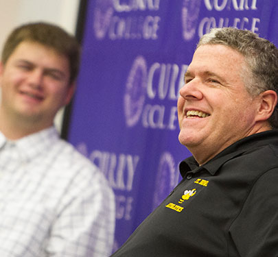 Some of the best in sports journalism, like longtime Sports Illustrated football writer Peter King, now at NBC Sports, come to campus to talk with students. 