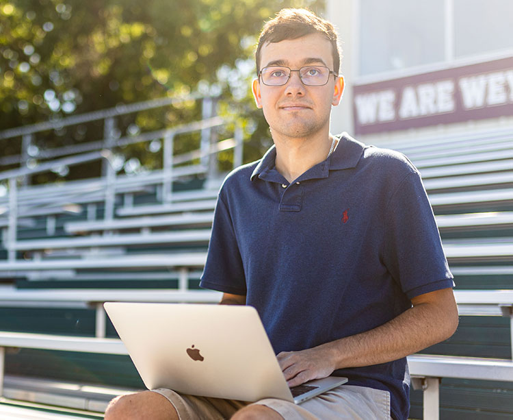 Jesse Cinquini blogs about sports from the stands